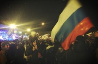 Центральная площадь Симферополя после объявления результатов. Фото: Шон Уокер, "Твиттер", @shaunwalker7