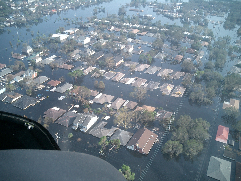 Ураган Катрина - самый разрушительный ураган в истории США, в результате которого 80% Нового Орлеана - одного из крупнейших городов на юге страны - оказалось под водой, а ущерб составил 125 млрд. долларов США.
