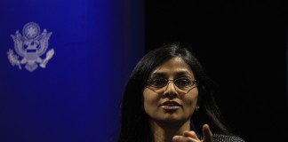 Видео: Выступление помощника госсекретаря США в Бишкеке