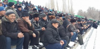 Талас и Нарын: Сотни собрались на митинги против повышения тарифов на электроэнергию