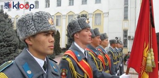 Видео: Панихида по отцу премьер-министра Оторбаева