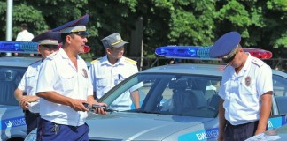 «Азаттык»: Общественность заступилась за гаишника, оштрафовавшего сына коллеги