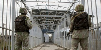 «Азаттык»: Узбекистан показал Кыргызстану характер?
