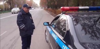 ДПС проводит проверку по факту нарушения правил инспекторами
