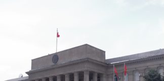 Бишкек: Проигнорировавшие затор милиционеры уволены
