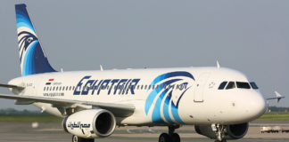 Самолет авиакомпании EgyptAir упал в Средиземное море
