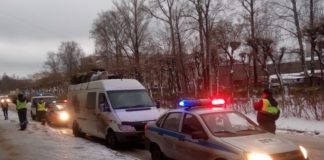 Россия: Задержан микроавтобус с 13 кыргызстанцами