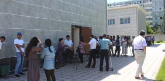 Дело Атамбаева: Бизнесмена Пархати задержали и отпустили под подписку о невыезде