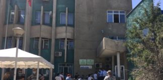 «Власти создали благоприятные условия для коррупции»: Юристы требуют обнародовать документы о запрете на работу и передвижение