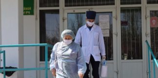 За сутки в Кыргызстане выявлено 12 новых случаев заражения медработников коронавирусом. Всего 362 заражения медиков