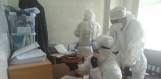 За сутки у 47 медработников выявили COVID-19. Всего в Кыргызстане 830 случаев заражения коронавирусом среди медиков