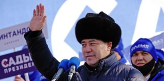 Садыр Жапаров пообещал вернуть беглых президентов Кыргызстана, если их «народ простит»