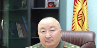 Директором по корпоративным связям «Кумтора» стал Кубатбек Кожоналиев. Он участвовал в митинге за национализацию компании в 2012 году