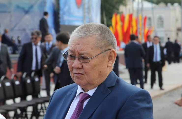 Экс-депутат Токон Мамытов отрицает, что подписывал «Письмо 75» Токон Мамытов