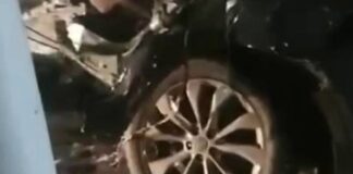 В Бишкеке машину во время аварии разорвало на две части — два человека погибли