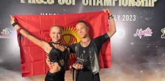 Кыргызстанские спортсмены завоевали золото на турнире по спортивным бальным танцам во Вьетнаме