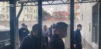 Райымбека Матраимова оставили под стражей еще на два месяца