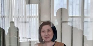 Журналистку Мамыркулову оставили под стражей